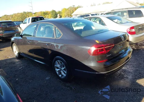 2018 Volkswagen Passat 2.0T R-Line/2.0T S из США, поврежденный, VIN 1VWAA7A30JC011158